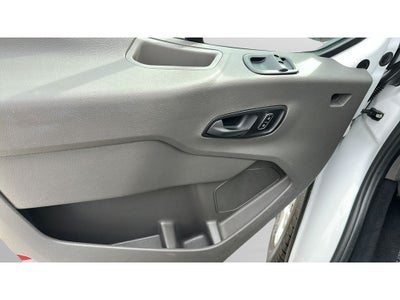 2024 Ford Transit Wagon XLT