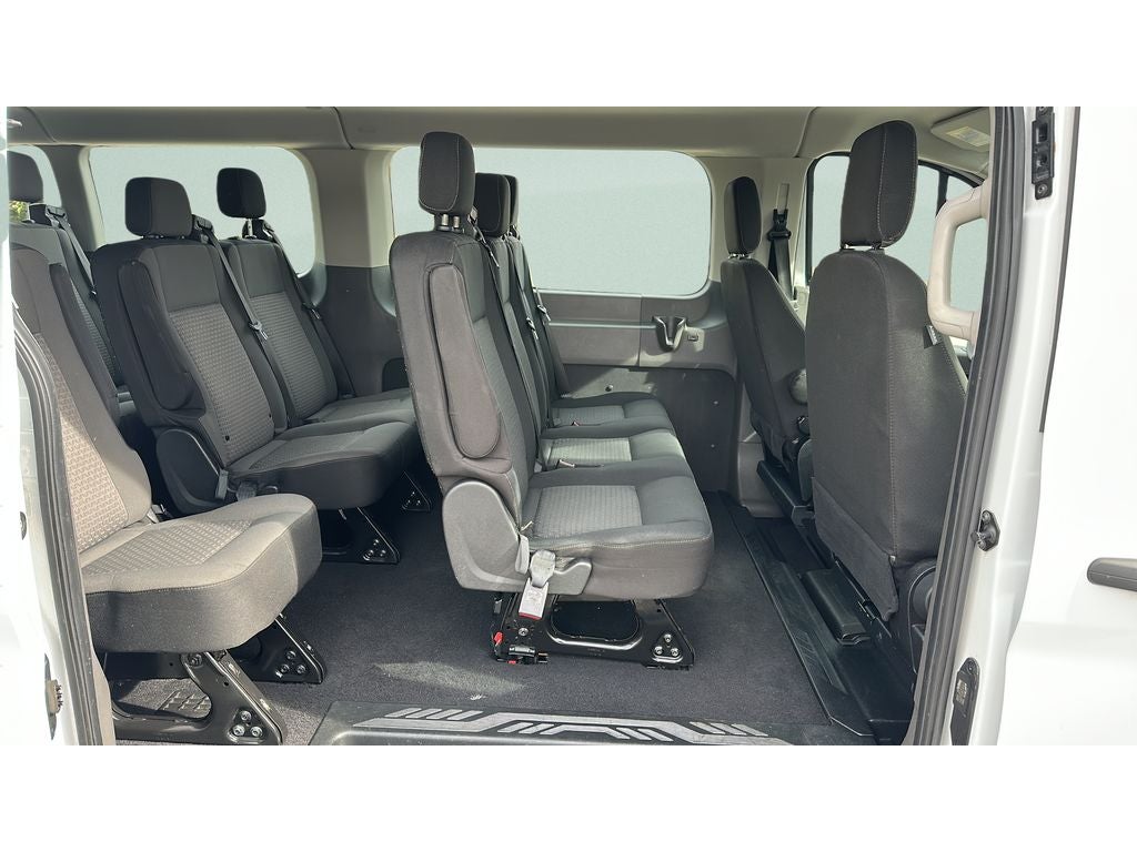 2024 Ford Transit Wagon XLT