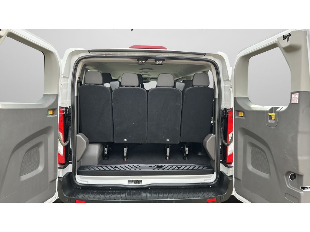 2024 Ford Transit Wagon XLT