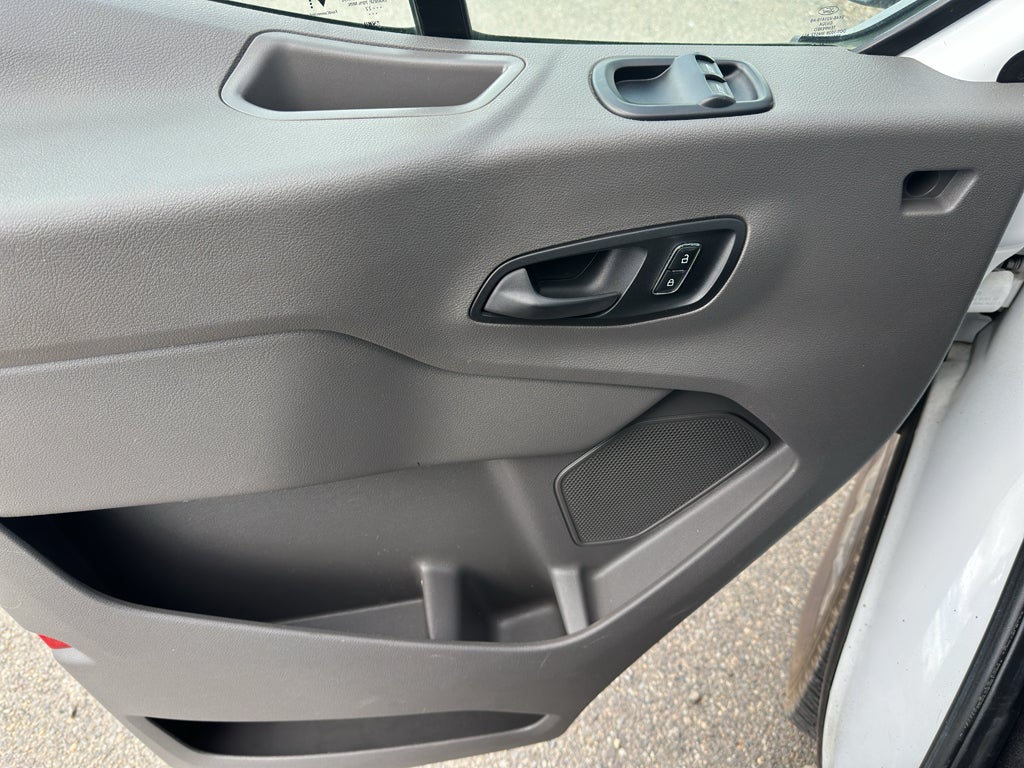 2022 Ford Transit Wagon XLT
