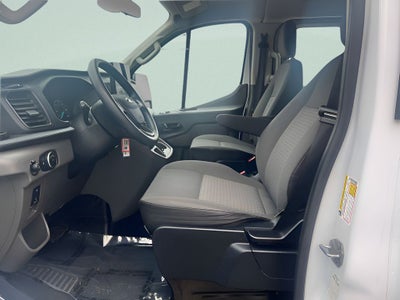 2022 Ford Transit Wagon XLT
