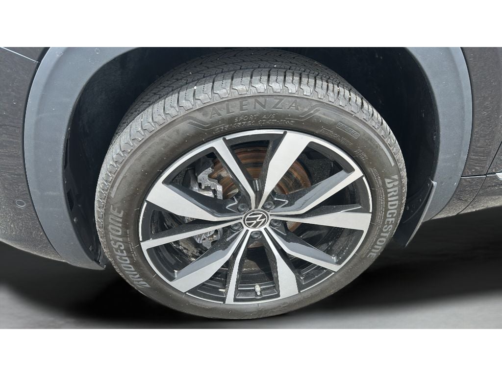 2024 Volkswagen Atlas Cross Sport 2.0T SEL Premium R-Line
