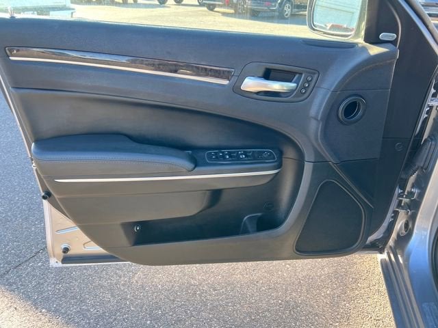 2017 Chrysler 300 300C