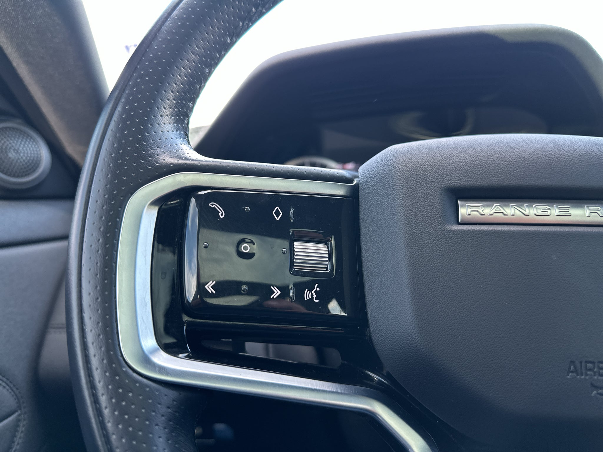 2022 Land Rover Range Rover Evoque R-Dynamic S