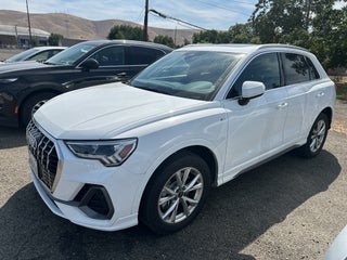 2025 Audi Q3 S line Premium