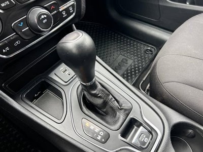 2020 Jeep Cherokee Sport