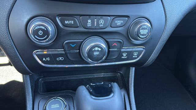 2021 Jeep Cherokee Altitude