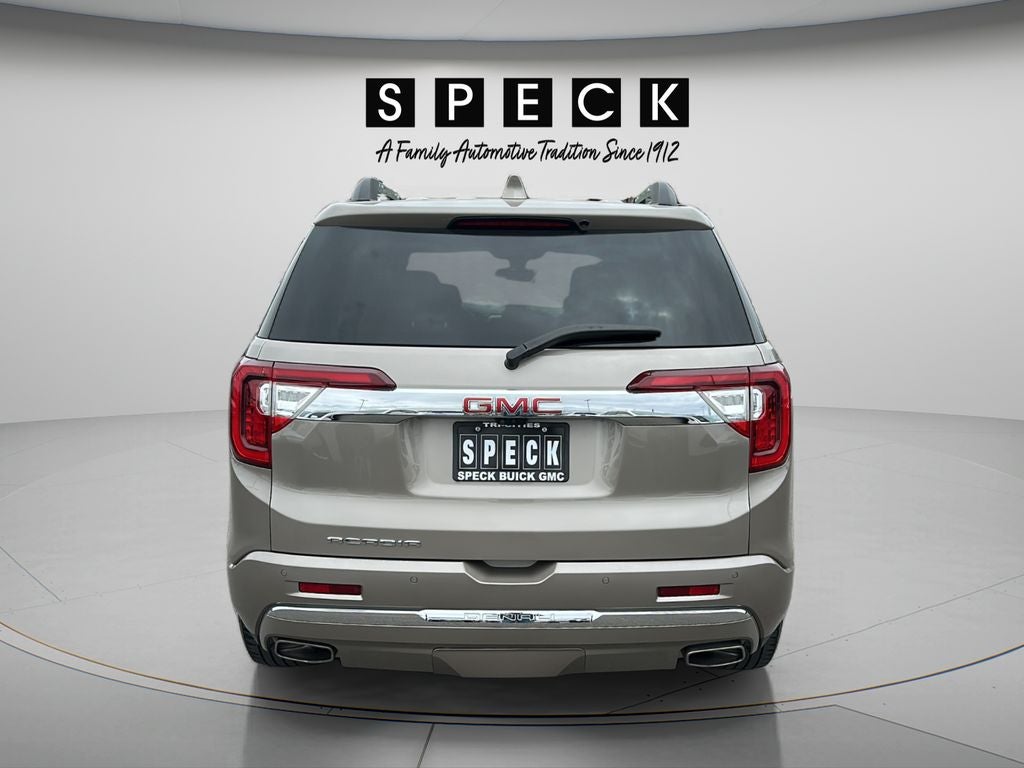 2022 GMC Acadia Denali