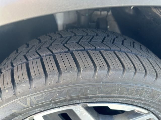 2023 Hyundai SANTA FE HYBRID SEL Premium