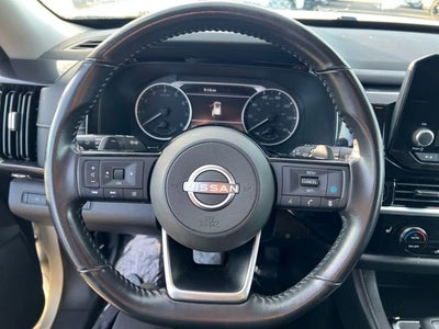 2022 Nissan Pathfinder SV