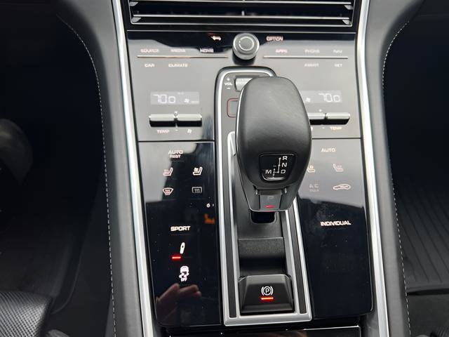 2023 Porsche Panamera RWD