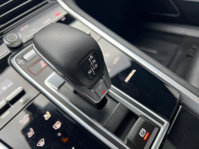 2023 Porsche Panamera RWD