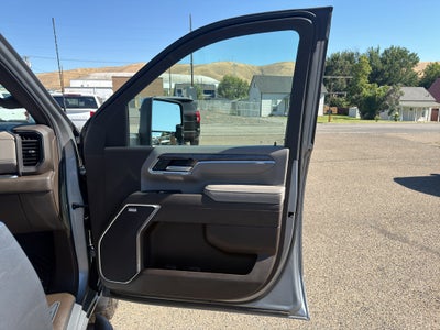 2025 Chevrolet Silverado 3500HD 4WD Crew Cab Long Bed LTZ
