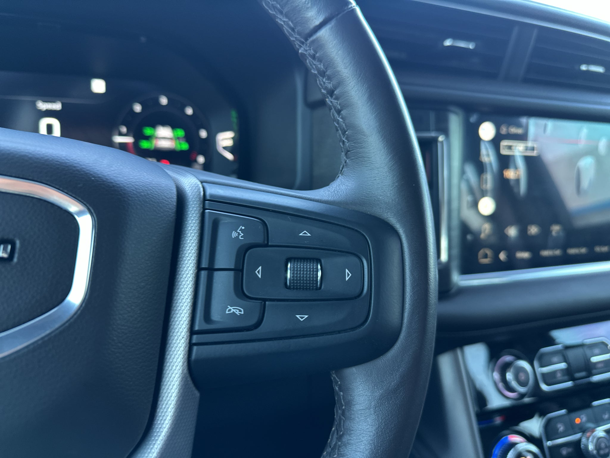2022 GMC Yukon 4WD Denali