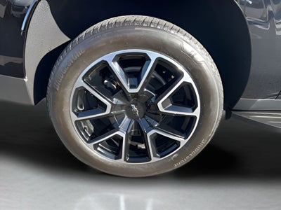 2024 Chevrolet Suburban 4WD RST