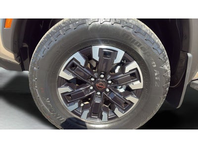 2023 Nissan Frontier Crew Cab PRO-4X 4x4