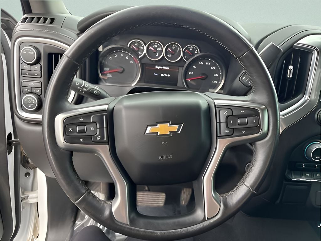 2022 Chevrolet Silverado 1500 LTD 4WD Crew Cab Standard Bed LT