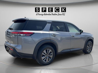 2024 Nissan Pathfinder S 4WD