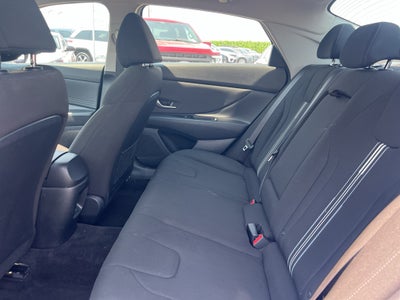2025 Hyundai ELANTRA SEL Convenience