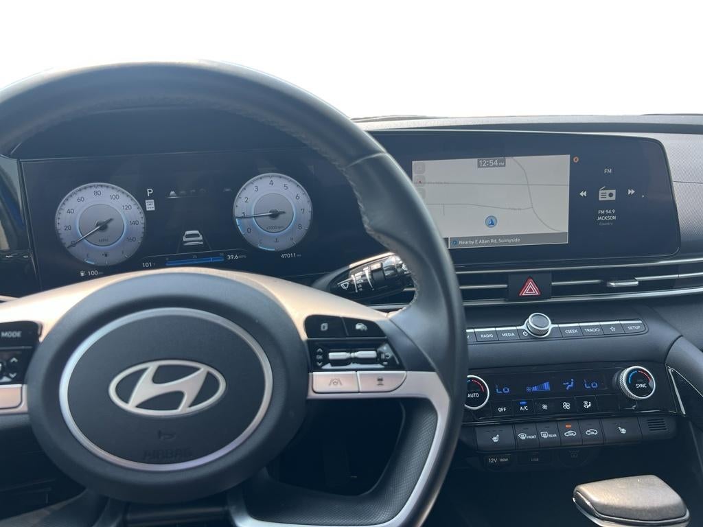 2025 Hyundai ELANTRA SEL Convenience