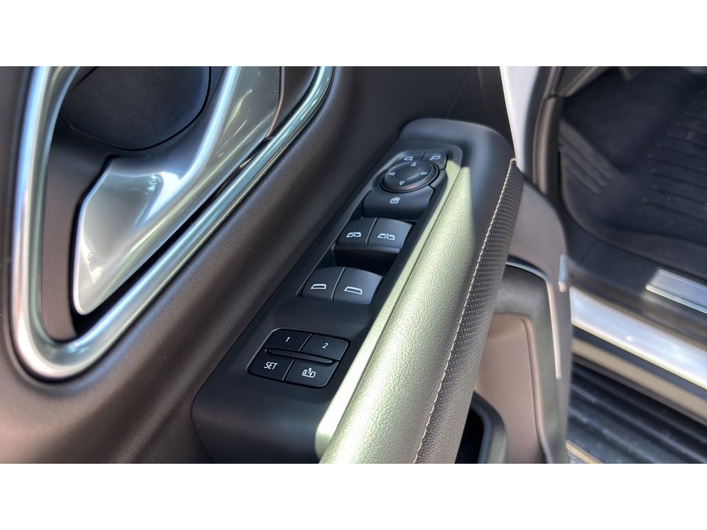 2022 GMC Yukon SLT - Photo 12