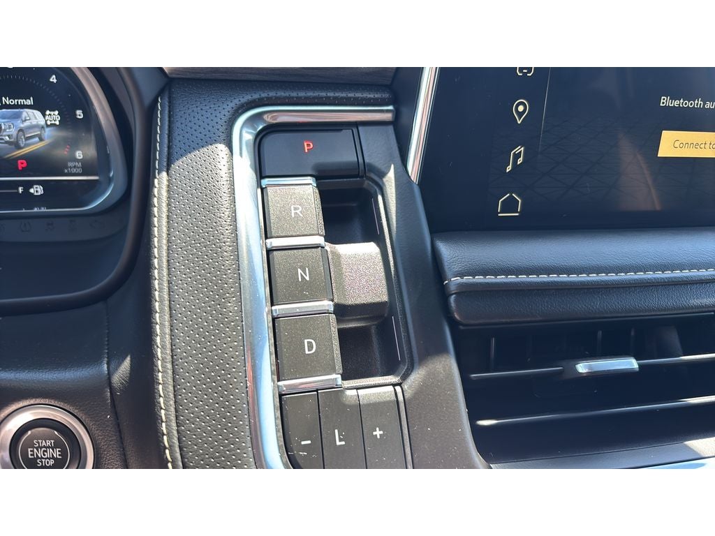 2022 GMC Yukon SLT - Photo 17