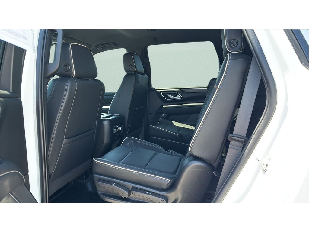 2022 GMC Yukon SLT - Photo 18