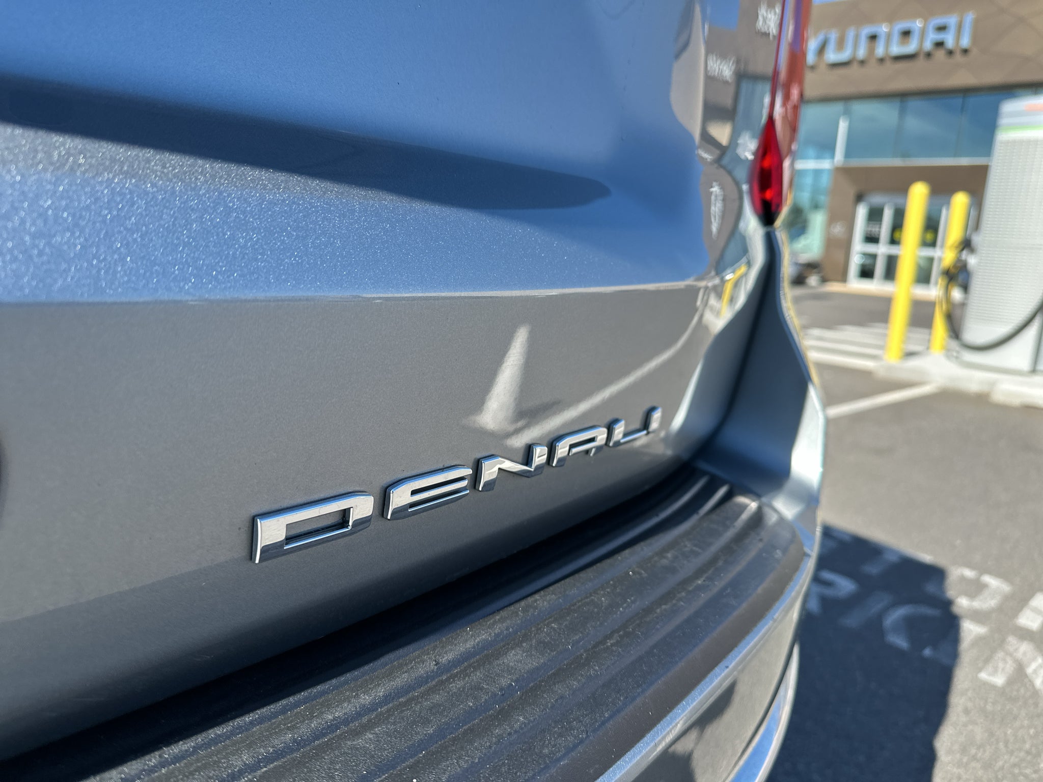 2023 GMC Yukon XL Denali