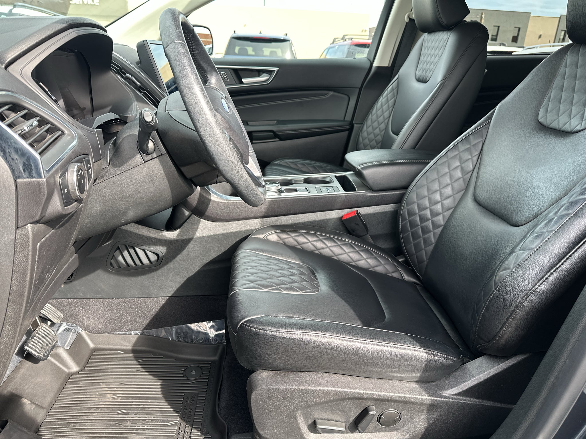 2024 Ford Edge Titanium
