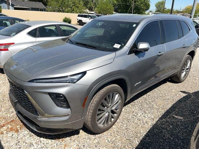 2026 Buick Enclave Avenir AWD's photo