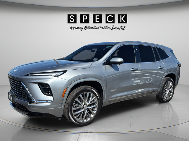 2026 Buick Enclave Avenir AWD's photo