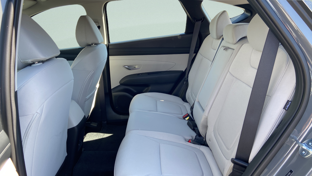2026 Hyundai TUCSON SE AWD