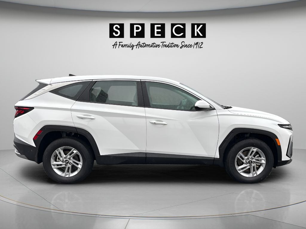 2025 Hyundai TUCSON SE