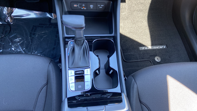 2026 Hyundai TUCSON SE AWD