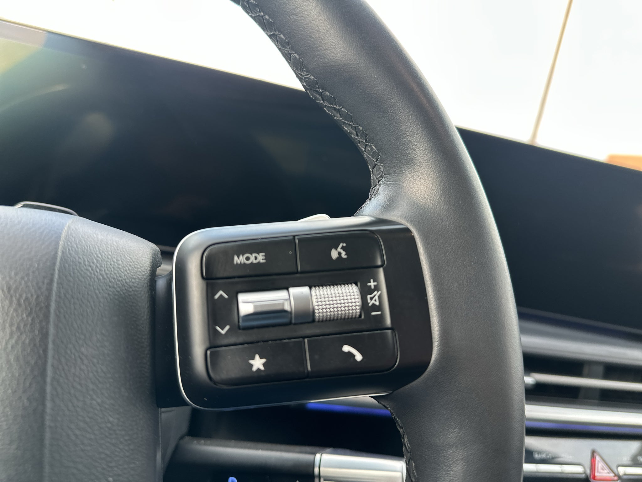 2024 Hyundai SANTA FE HYBRID Limited