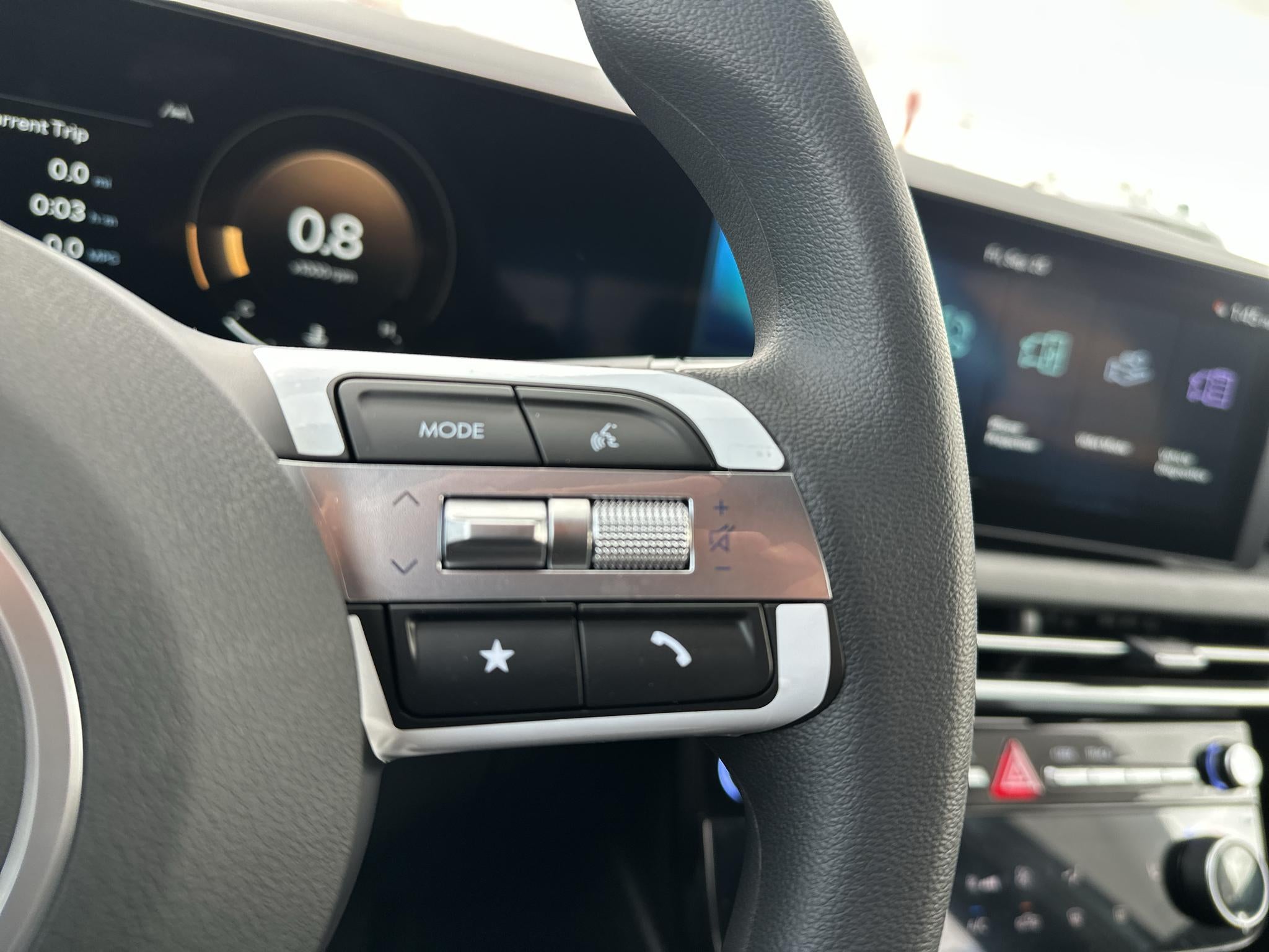 2027 Hyundai SANTA CRUZ SEL Activity
