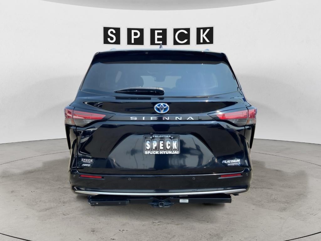 2023 Toyota Sienna Platinum
