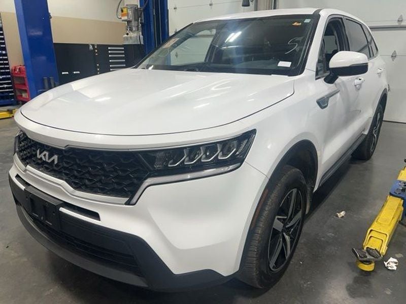 2023 Kia Sorento LX AT 4WD's photo