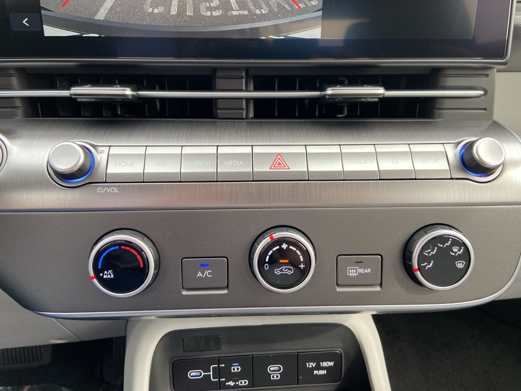2027 Hyundai KONA SE
