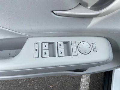 2027 Hyundai KONA SE