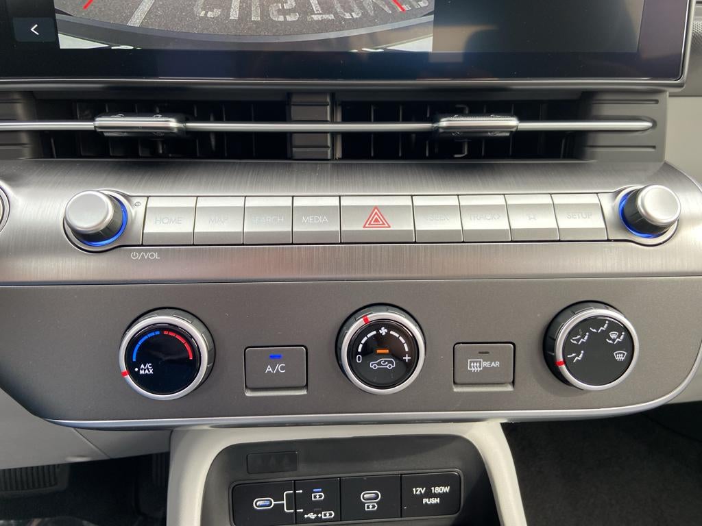 2027 Hyundai KONA SE