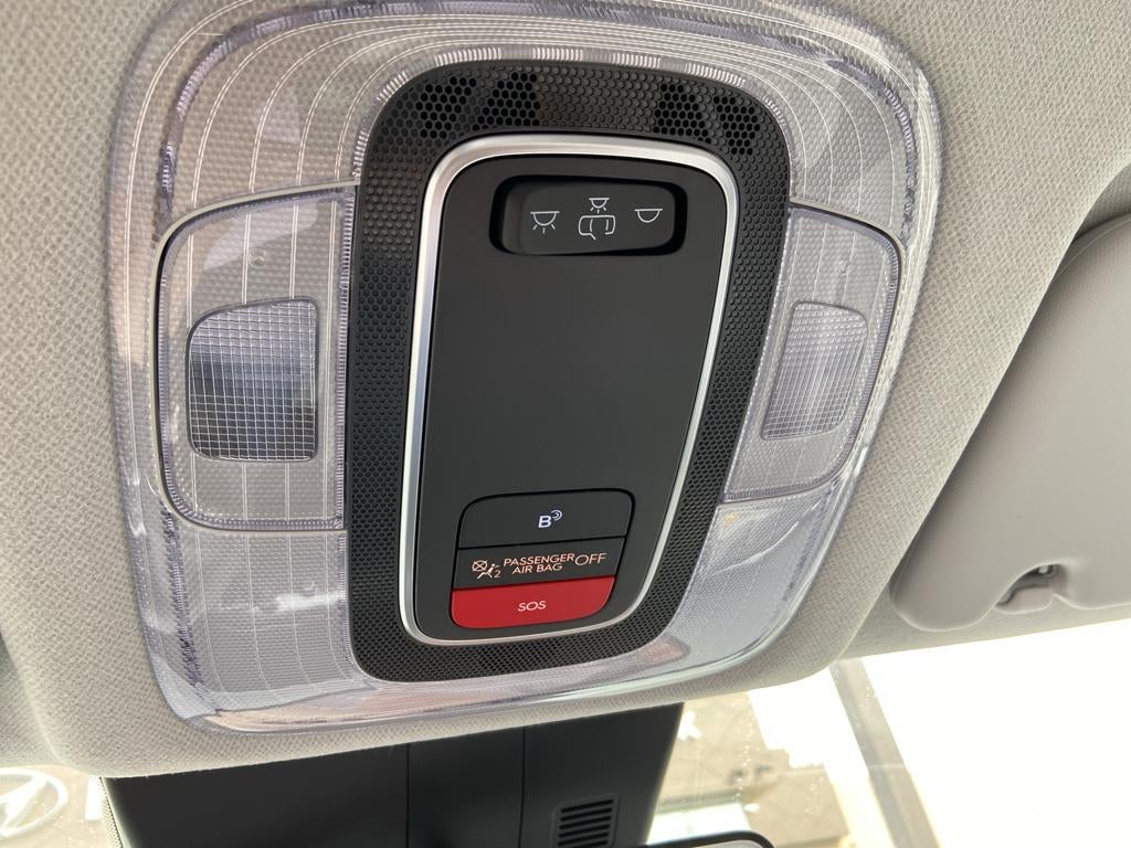 2027 Hyundai KONA SE