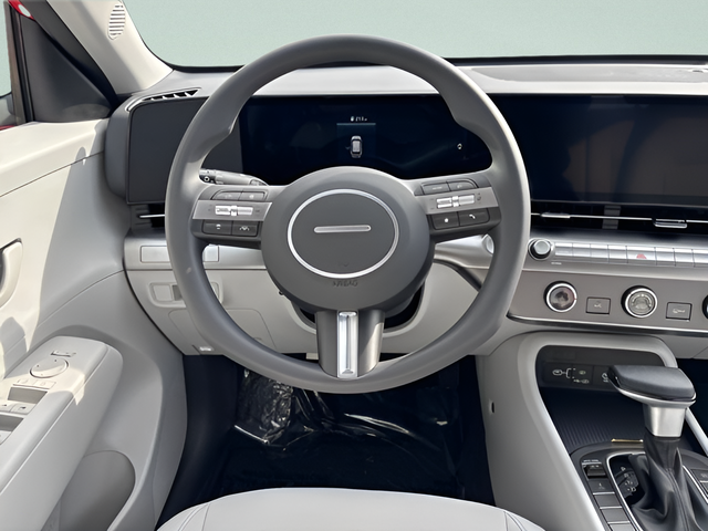 2026 Hyundai KONA SE AWD