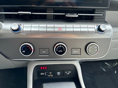 2026 Hyundai KONA SE AWD