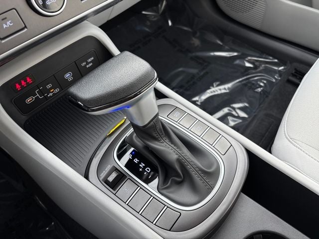 2026 Hyundai KONA SE AWD