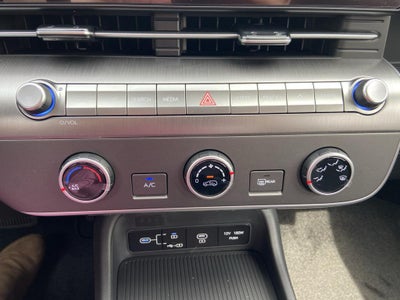 2027 Hyundai KONA SE