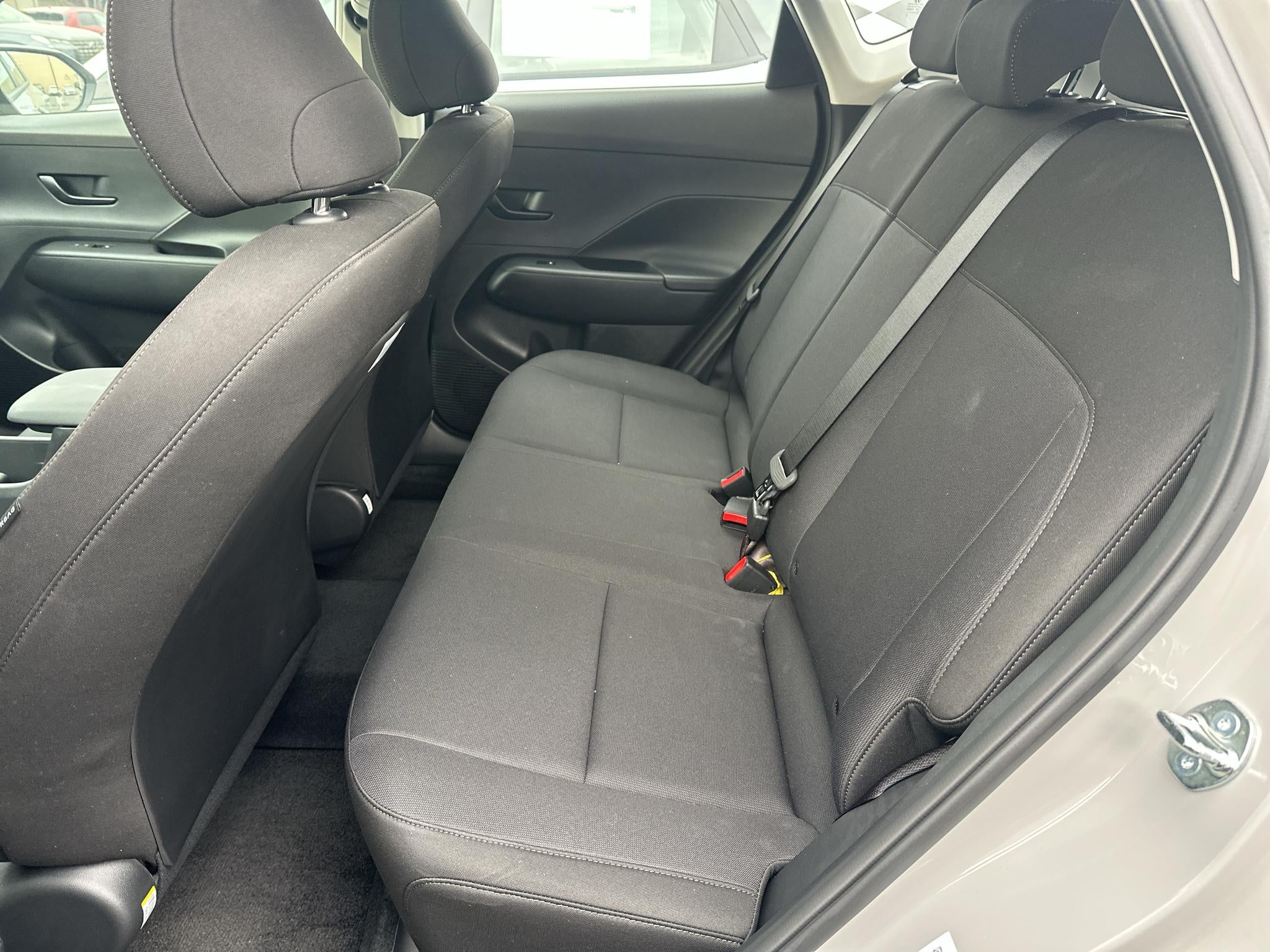 2027 Hyundai KONA SE