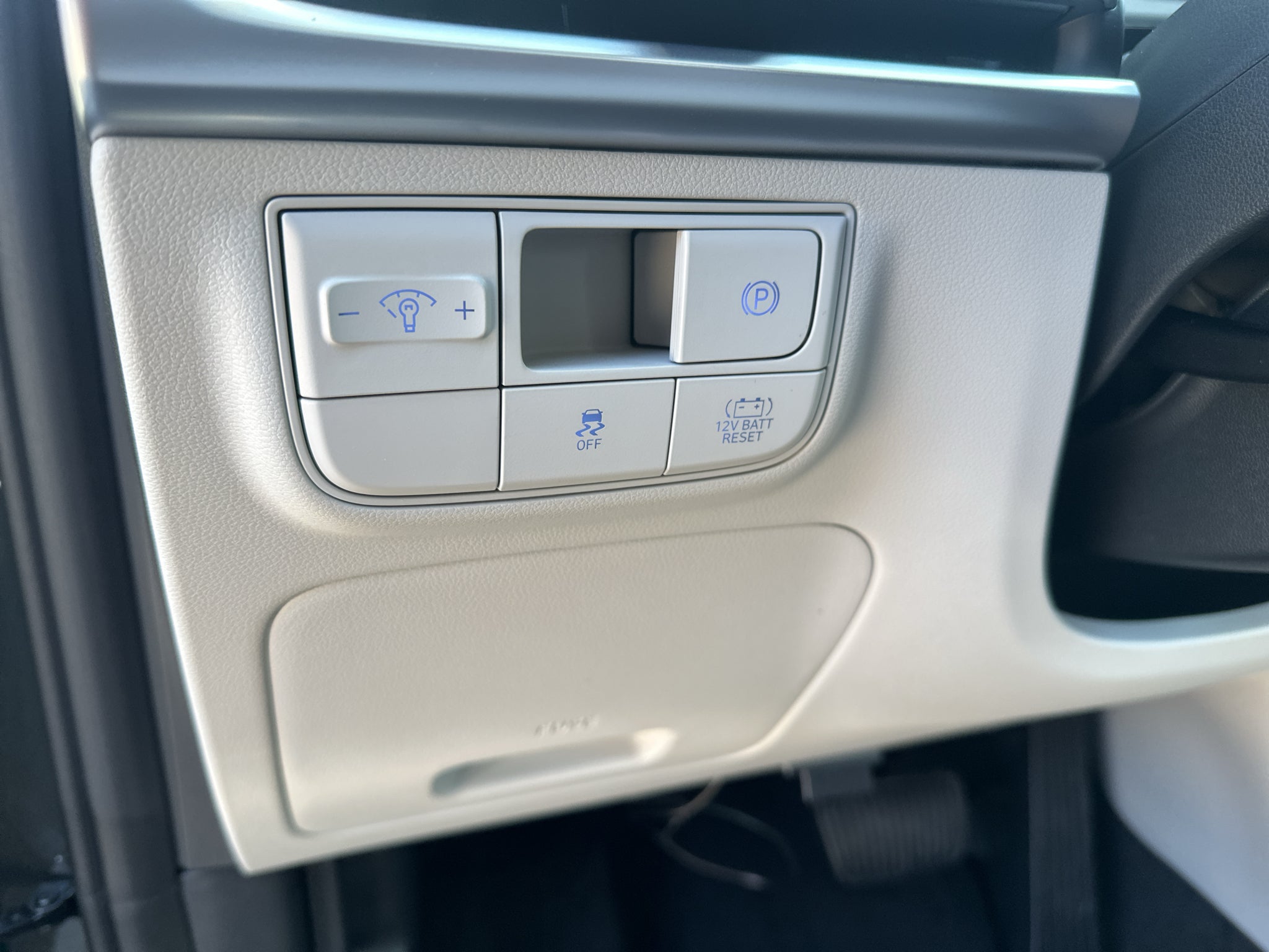 2026 Hyundai TUCSON Blue SE
