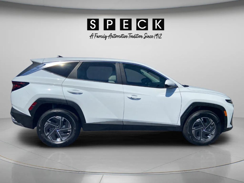 2026 Hyundai TUCSON Blue SE