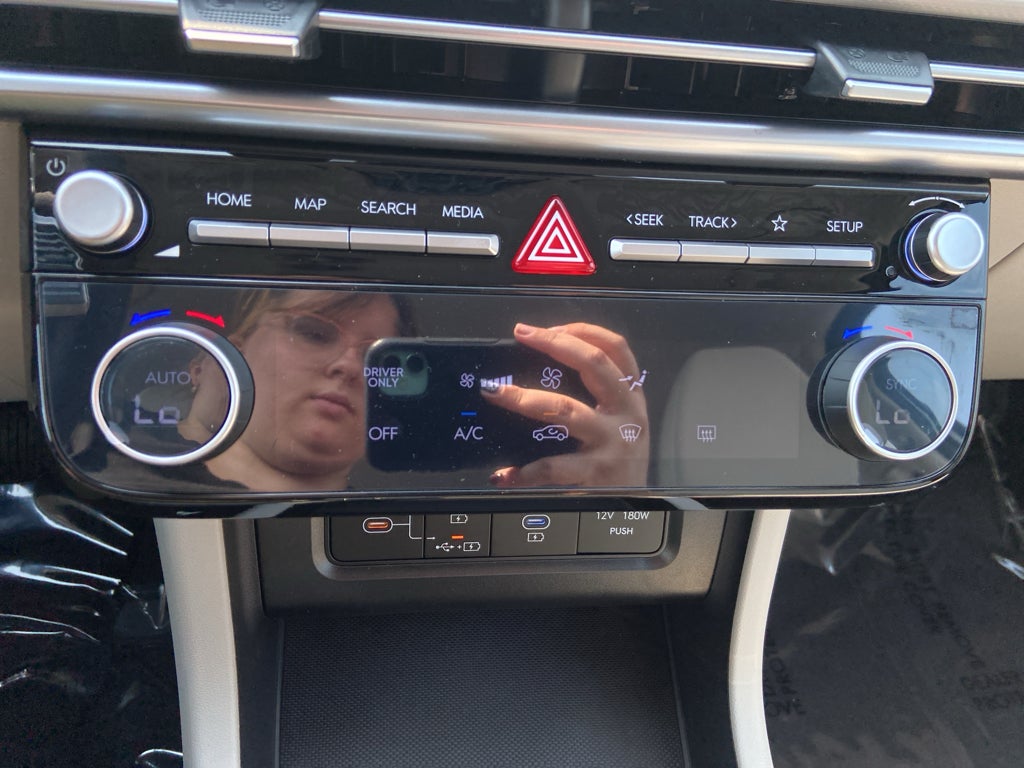 2026 Hyundai TUCSON Blue SE
